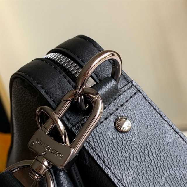 Louis Vuitton Trio Messenger Bag LMB038 - 4