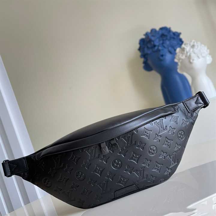 Louis Vuitton Discovery Bumbag Monogram Shadow Calf Leather - LBB010 - 2