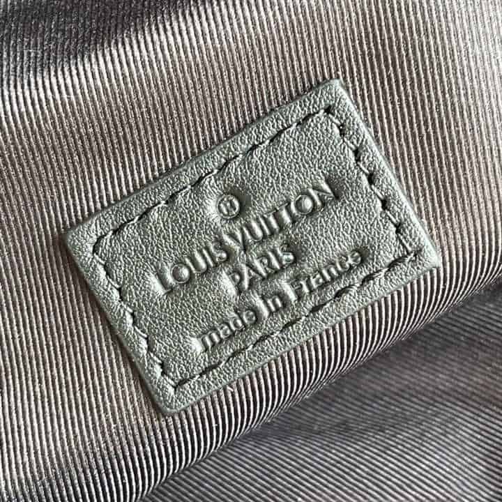 Louis Vuitton Discovery Bumbag Monogram Shadow Calf Leather - LBB010 - 8