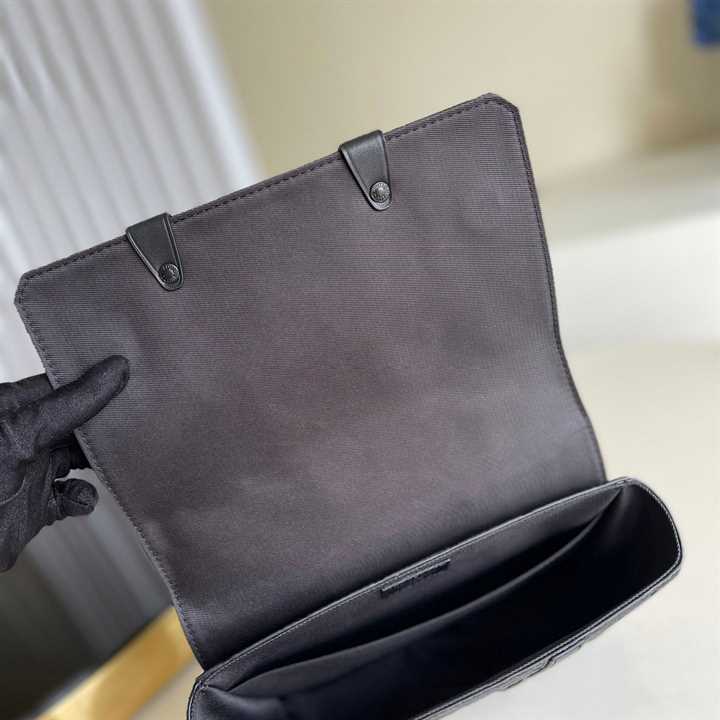 Louis Vuitton Trunk Messenger Bag Taurillon Monogram Leather LMB016 - 4