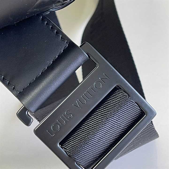 Louis Vuitton Trunk Slingbag Black Monogram Seal Cowhide Leather - LBB08 - 5